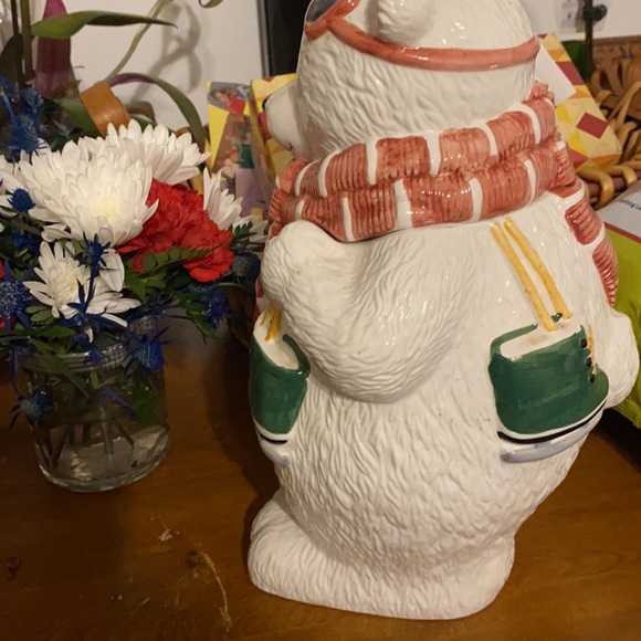 Vintage Polar Bear with Ice Skates & Sun Goggles - Picture 3 of 8